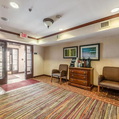 Hometowne Studios & Suites By Red Roof Charlotte - Concord Extérieur photo