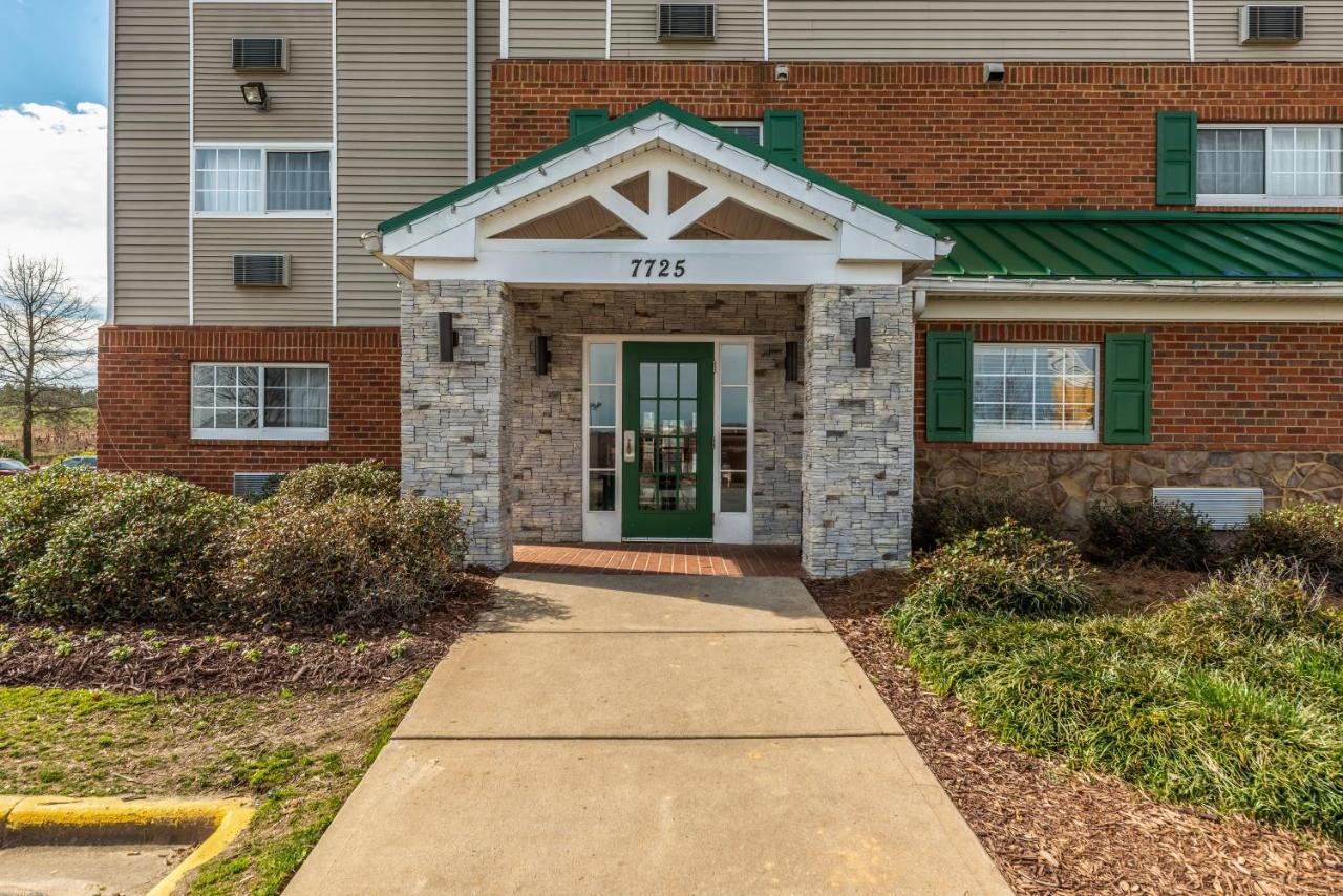 Hometowne Studios & Suites By Red Roof Charlotte - Concord Extérieur photo