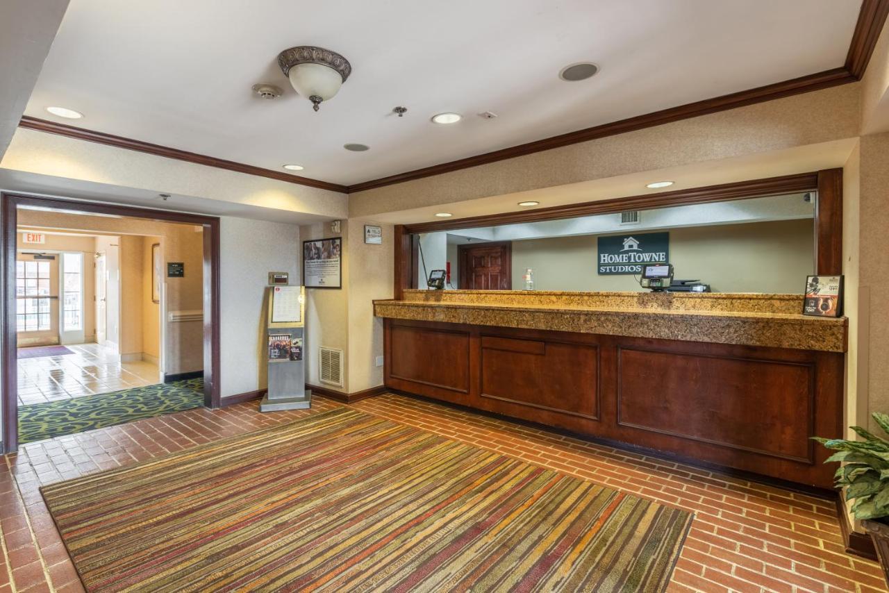 Hometowne Studios & Suites By Red Roof Charlotte - Concord Extérieur photo