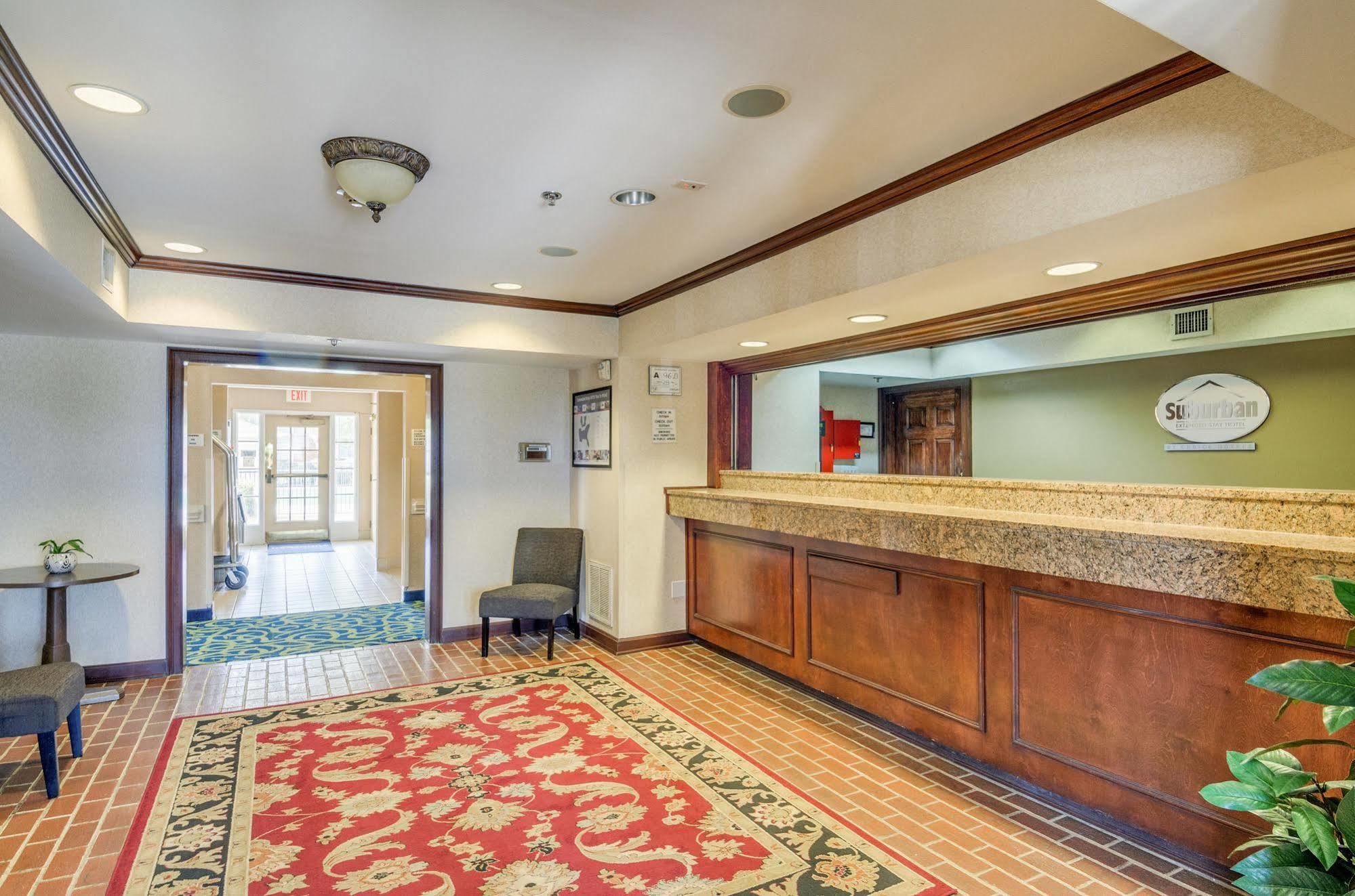 Hometowne Studios & Suites By Red Roof Charlotte - Concord Extérieur photo